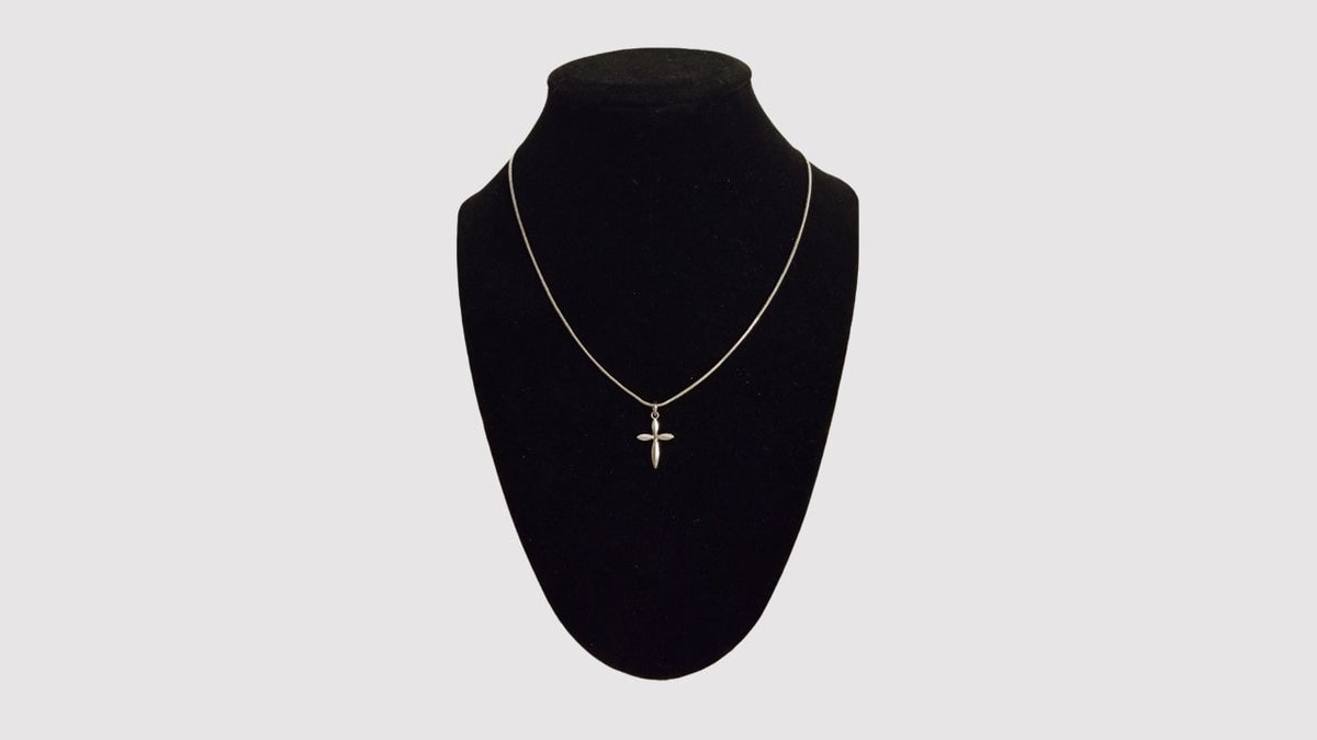 Heather | Simple Cross Necklace